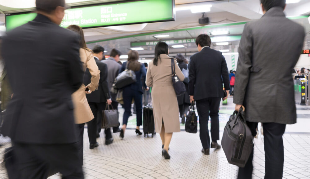 通勤時間、削減効果は年84時間！